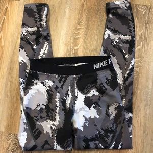 Nike pro full length leggings